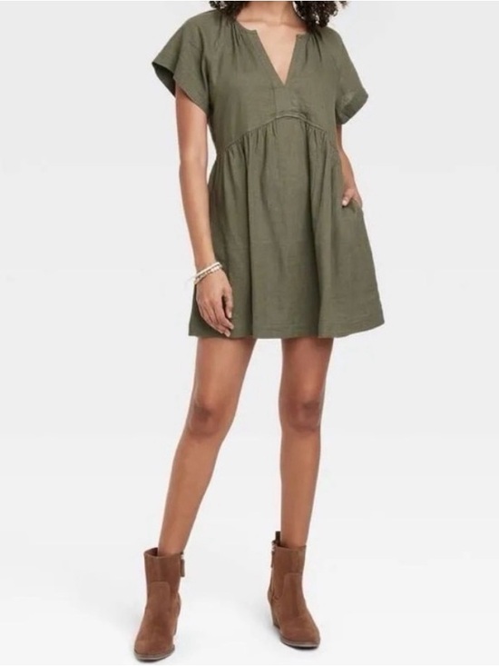 Universal Thread Dresses & Skirts - Universal Threads Olive Green Casual Popover Dress Size S